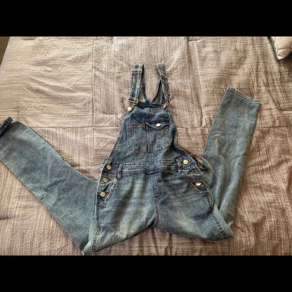Overalls - Picture 2 of 5